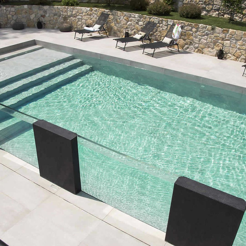 Quanto custa instalar uma piscina de acrílico acima do solo? - Leyu