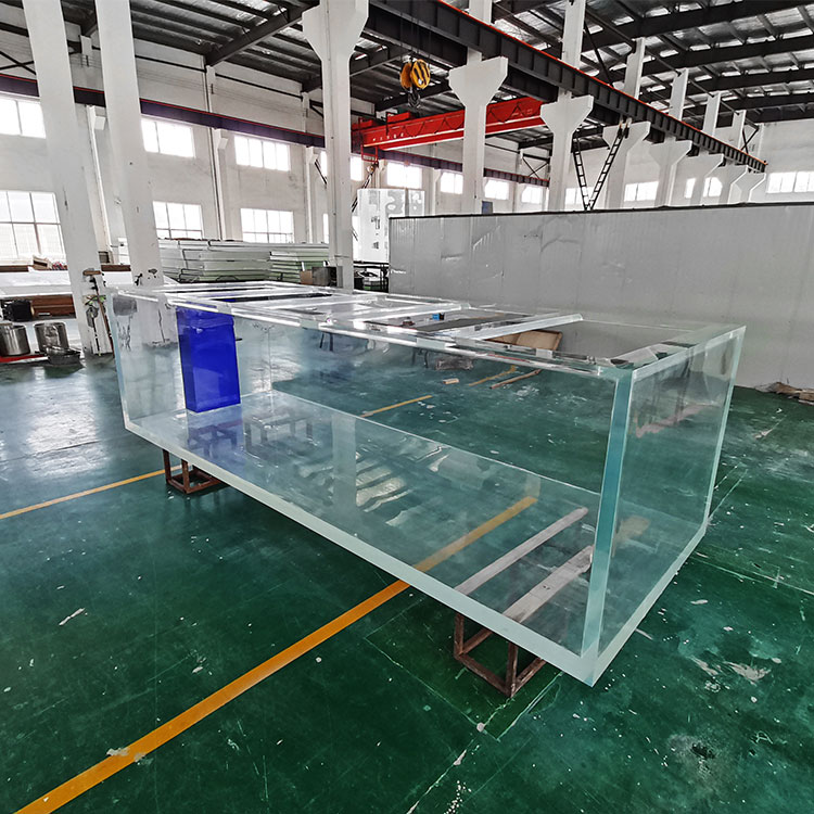 A Leyu Acrílico Aquarium Factory vende placas acrílicas para aquários com espessura máxima de 800mm - Leyu