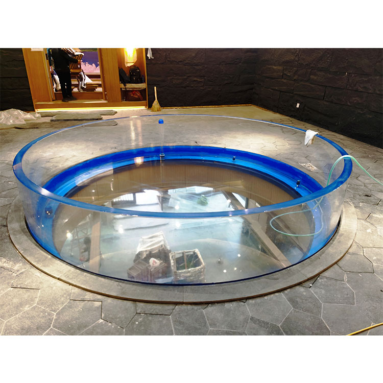 Produção e instalação de aquários acrílicos de grande porte - Leyu